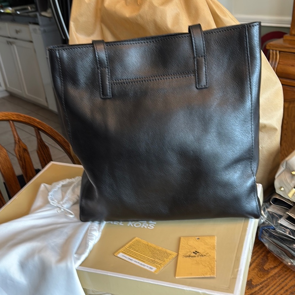 Patricia Nash Tote